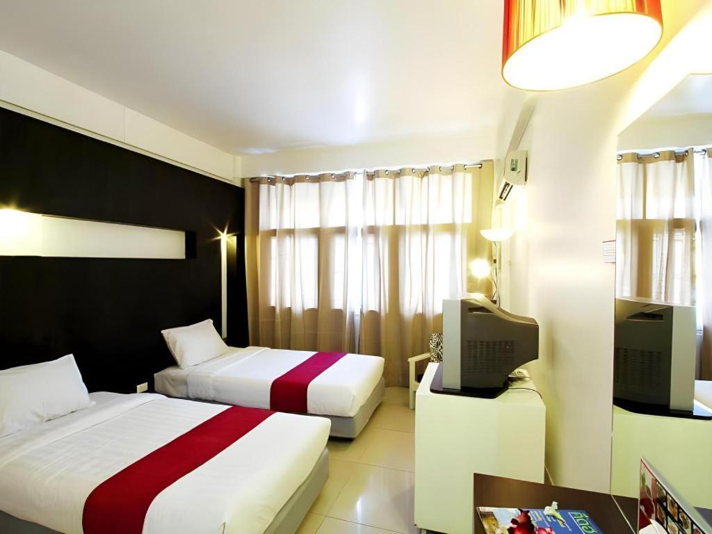The Ratchathani Hotel Ubon Ratchathani Esterno foto