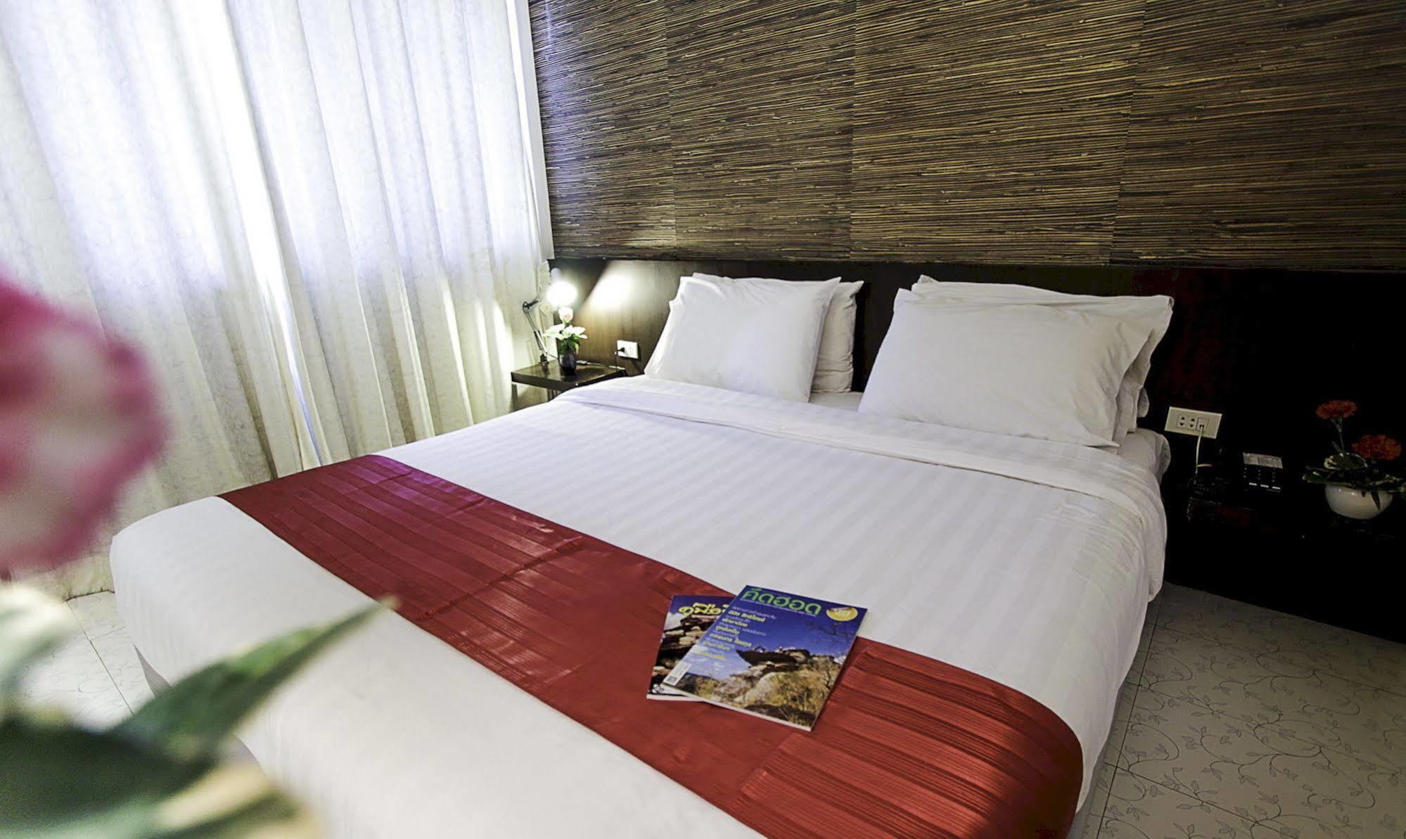 The Ratchathani Hotel Ubon Ratchathani Esterno foto